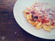 Una foto di cavatelli con salsiccia