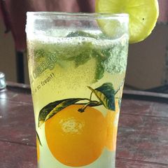A picture of Mint lemonade.