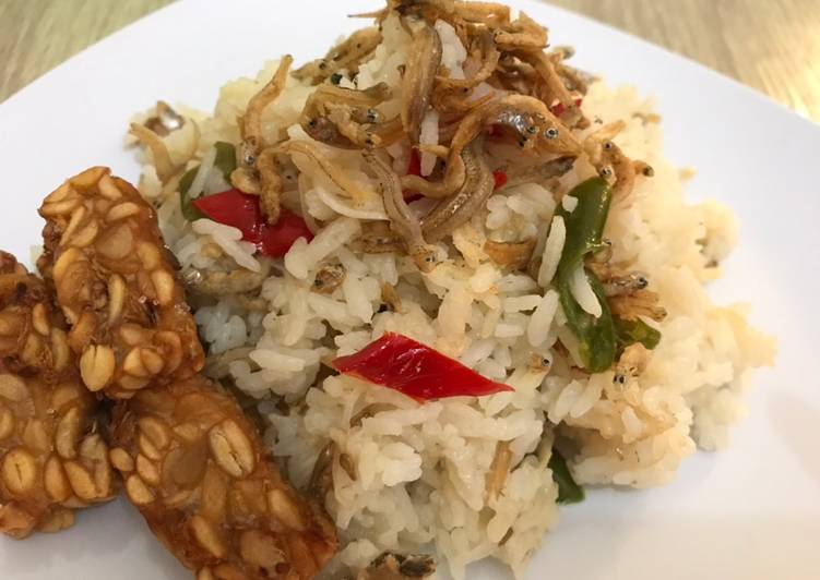 Resep Nasi Liwet Teri, Menggugah Selera