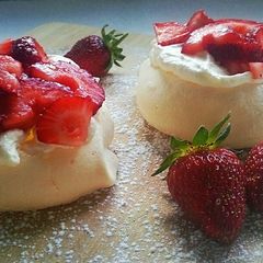 A picture of Pavlova.