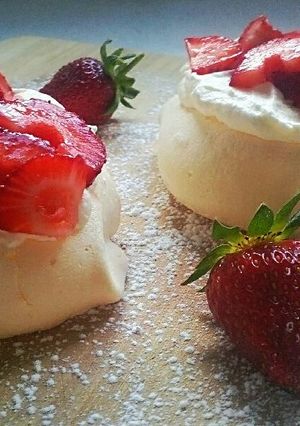 A picture of Pavlova.