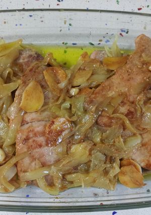 Una foto de Atún encebollado