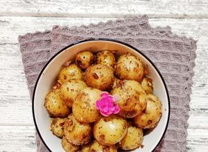 Foto resep Butter Garlic Baby Potatoes