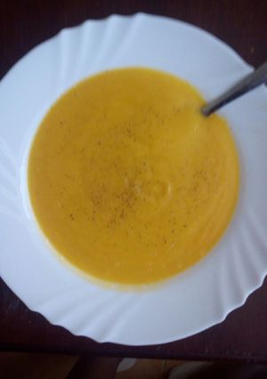 A picture of Pumpkin soup or sunshine soup.