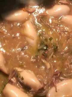 Una foto de Chipirones encebollado