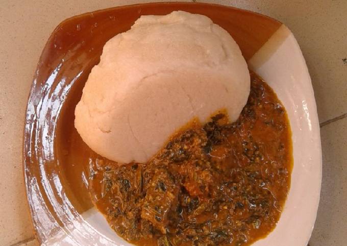 Groundnut soup and cassava swallow