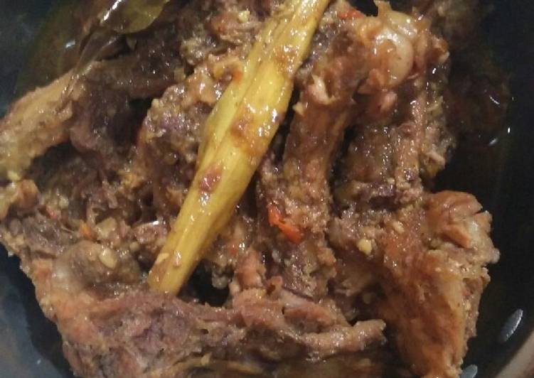 Rica-rica balungan Ayam