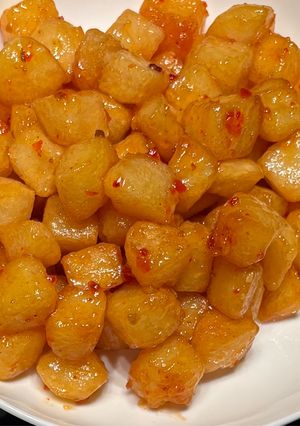 صورة لوصفة بطاطا بصوص تشيلي حلو