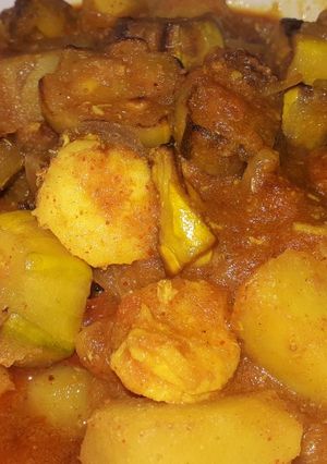 পটলের তরকারি(Potol ar tarkari recipe in Bengali) রেসিপির প্রধান ছবি
