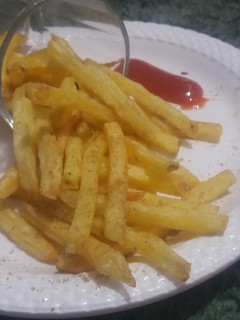 इन्स्टंट फ्रेंच फ्राइज (Instant french fries recipe in Hindi) रेसिपी मुख्य फोटो