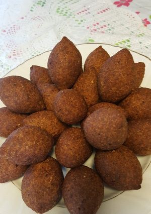 A picture of Fried Kibbeh.