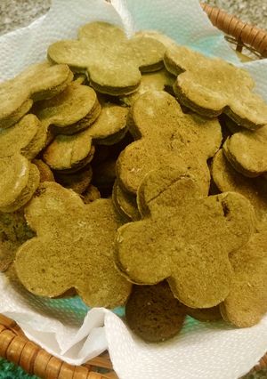 Una foto de Bizcochitos de té matcha en un abrir y cerrar de ojos