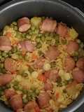 Arroz con chorizos en olla a presión eléctrica