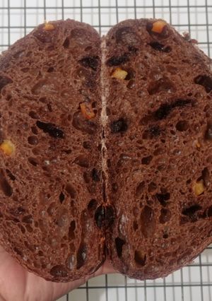 Foto resep Orange Peel Double Choco Sourdough Bread 72% (Open Bake Method)