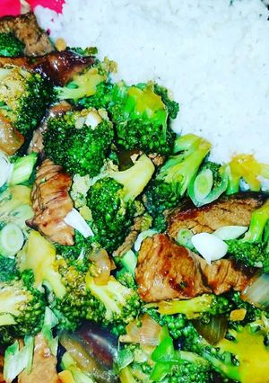 A picture of Beef & Broccoli.