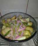 Papas con cebolla y chile morrón