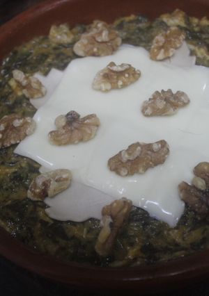 Una foto de Lasaña de pollo con espinacas y nueces