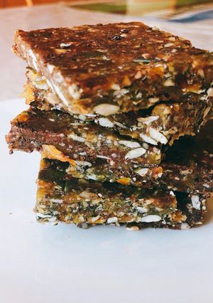 Φωτογραφία της συνταγής Chewy Chia Chocolate bars
