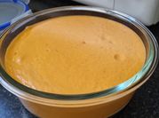 Una foto de salmorejo sin pan