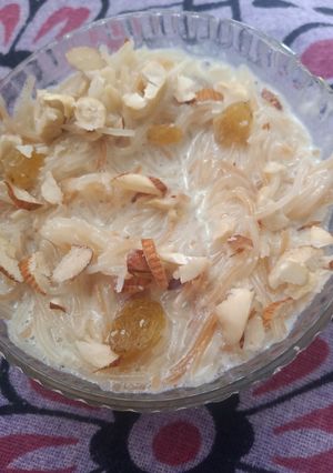 सेवइयां खीर (Seviyan kheer recipe in Hindi) रेसिपी मुख्य फोटो