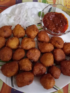 A picture of Moong Dal vada.