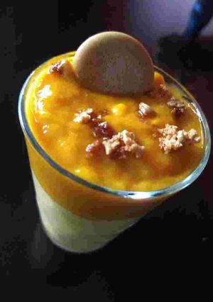 A picture of Dalgona mango lassi.