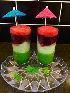A picture of Rainbow smoothie.