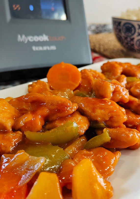 Una foto de Pollo agridulce estilo chino en robot MyCook Touch