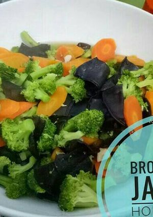 Foto resep Brocoli Cah Jamur Kuping