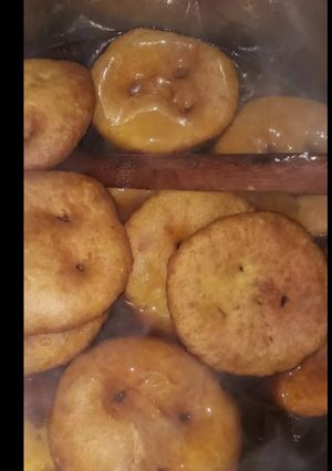 Una foto de Sopaipillas pasadas sin Chancaca