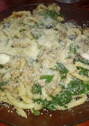 Una foto de Fideos con relleno de tacos y acelga