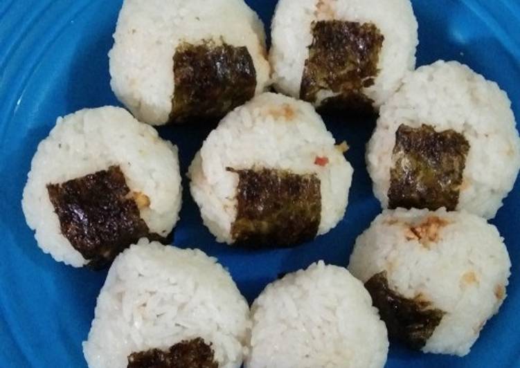 Onigiri ayam