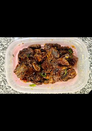 Una foto de Tomates deshidratados con finas hierbas y albahaca
