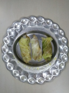 கோஸ் சுருள்கள்(Cabbage Rolls recipe in Tamil) செய்முறை முக்கிய புகைப்படம்