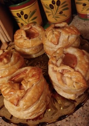A picture of Wrapped Apples.
