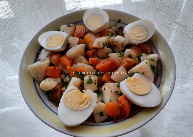 Salade de pommes de terre, carottes et œufs durs 🥔🥕🥚 de Un amour de