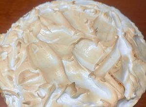 Una foto de Pie de limón con yogur griego