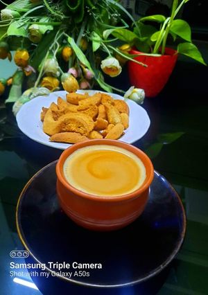 দুধের গরম চা (doodher chai recipe in Bengali) রেসিপির প্রধান ছবি