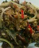 Nấm đông cô xào sả ớt