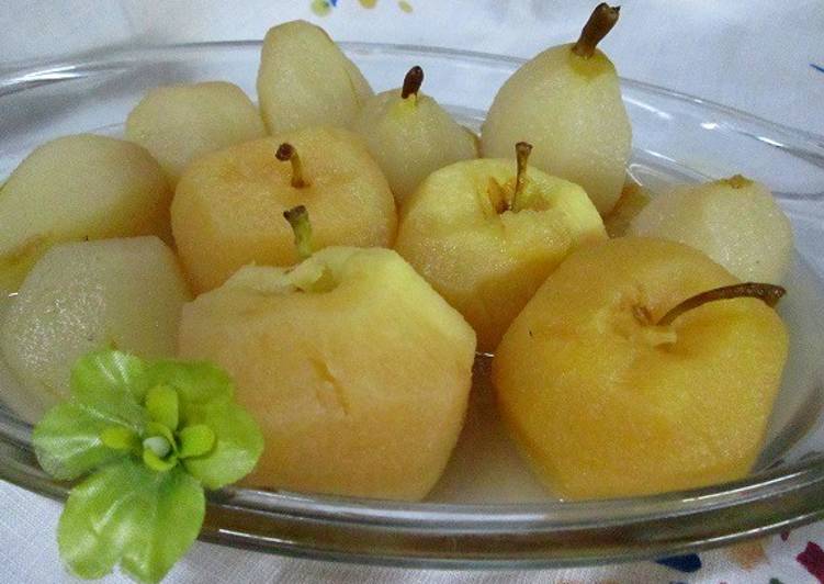 Manzanas Y Peras Hervidas En Almíbar Dietético Receta De Gabriela Diez Cookpad