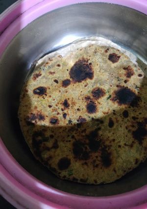 বাঁধাকপির পরোটা (Bandhakopir paratha recipe in Bengali) রেসিপির প্রধান ছবি