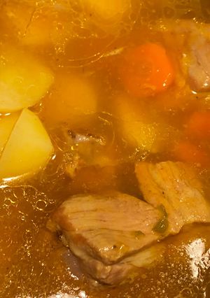 Una foto de Estofado de patatas con costillas al estilo Express