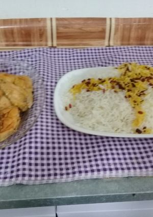 عکسی از دستور زرشک پلو با مرغ با سالاد شیرازی
