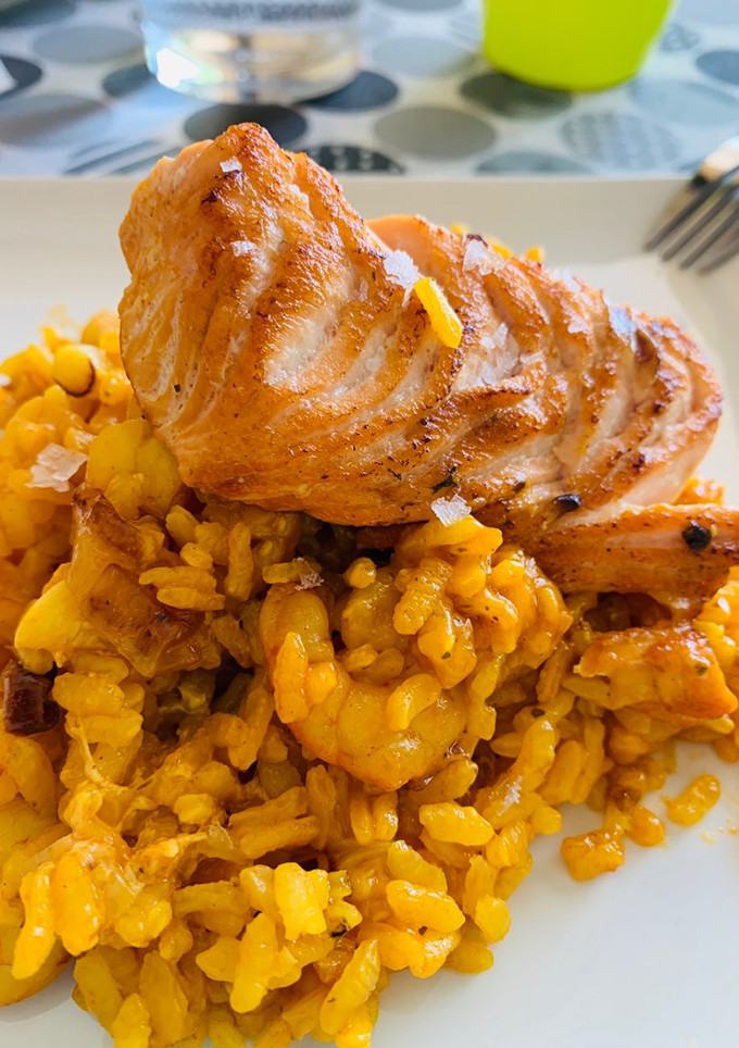 Una foto de Arroz sabores del mar🌊🌊