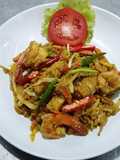กุ้งปลาหมึกผงกะหรี่