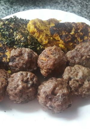 Una foto de Albóndigas con croquetas de Espinaca y calabaza 🍅