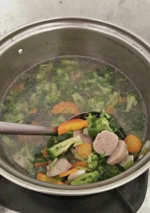 Foto resep Sayur Sop Bakso Mudah