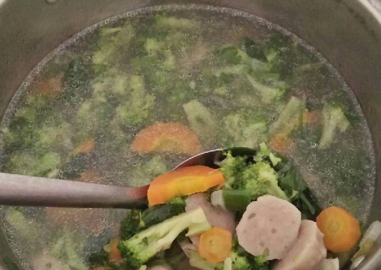 Cara Menyiapkan Sayur Sop Bakso Mudah Anti Gagal!