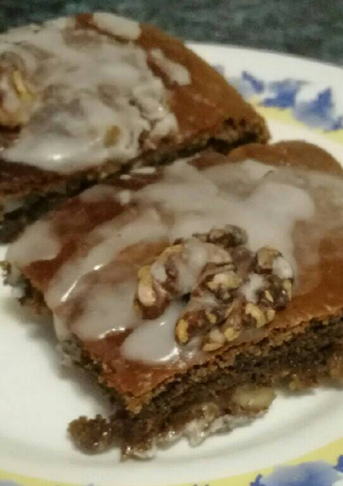 Una foto de Brownie de café, nueces y chocolate blanco