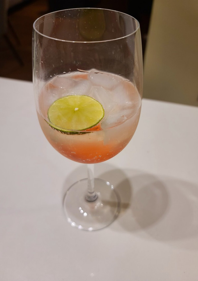 Una foto de Ginger Sunset